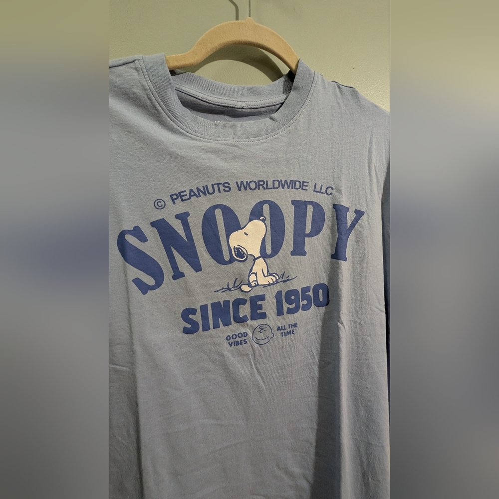 NWT! Peanuts Snoopy Tee Oversized XS *E19 - Picture 2 of 3